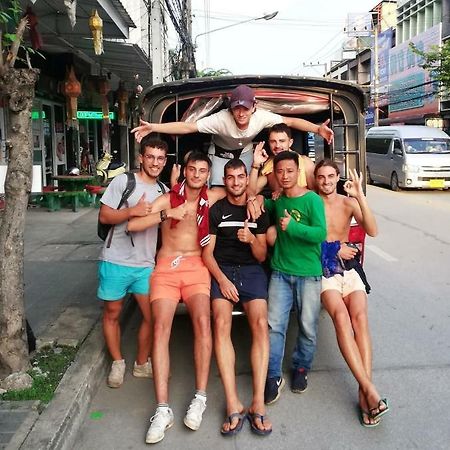Sook Hostel (Adults Only) Chiang Mai Exteriör bild