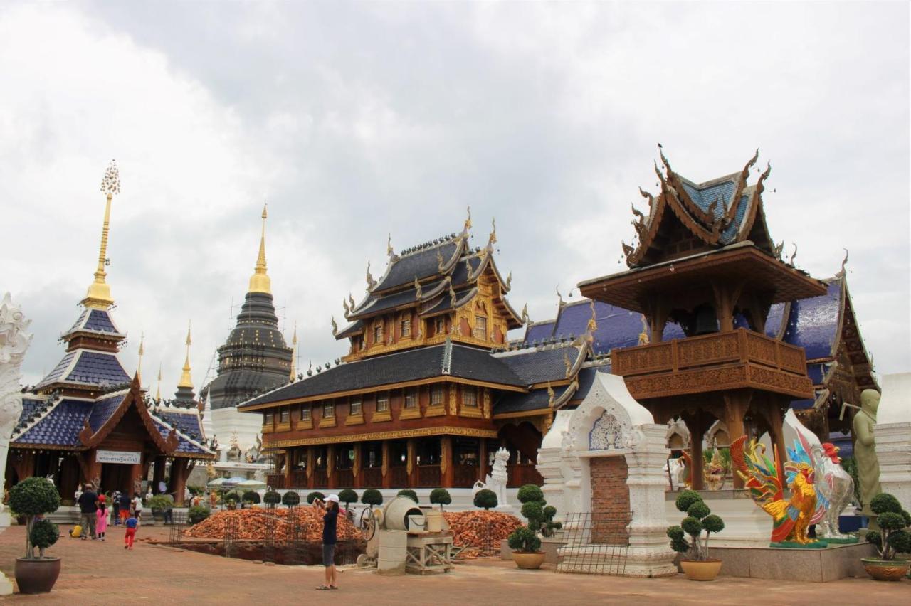Sook Hostel (Adults Only) Chiang Mai Exteriör bild