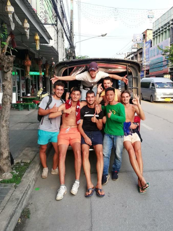 Sook Hostel (Adults Only) Chiang Mai Exteriör bild